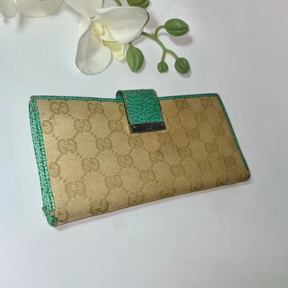Gucci Tan and Green Continental Wallet - Picture 15 of 16